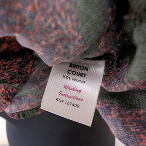 💘 Briton Court Nora Blouse - Olive Leopard - Picture 8 of 8